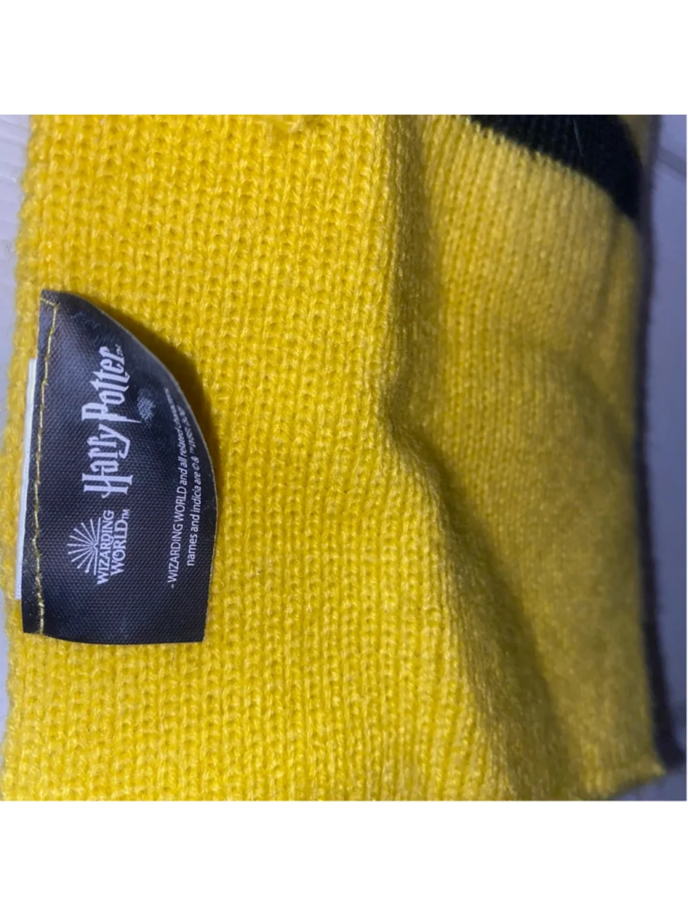 Women's Harry Potter Hufflepuff Knit Scarf Yellow Black